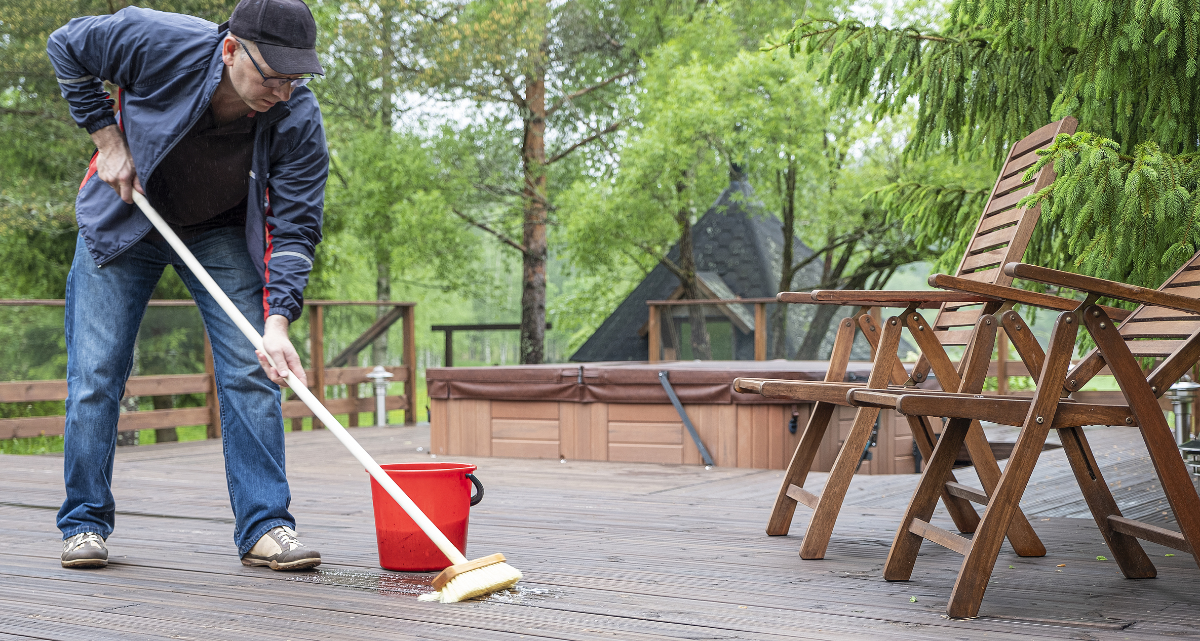 How to Clean Green Stains on a Wood Deck (+Video)